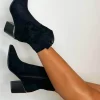 Women IDEAL SHOES Boots<Bring It Down Black Faux Suede Ankle Boot