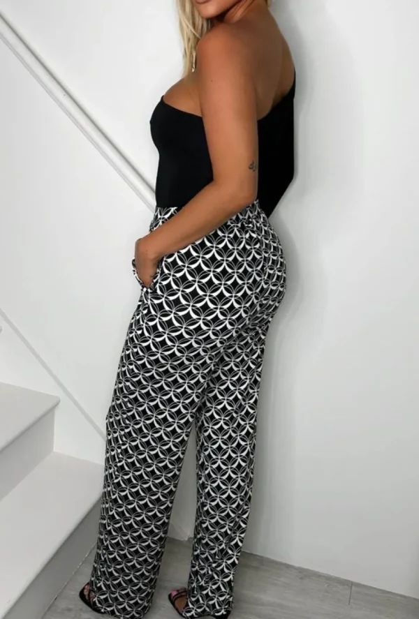 Women By Swan Trousers & Leggings<City Illusion Black Stretch Geometric Circle Wide Leg Trousers