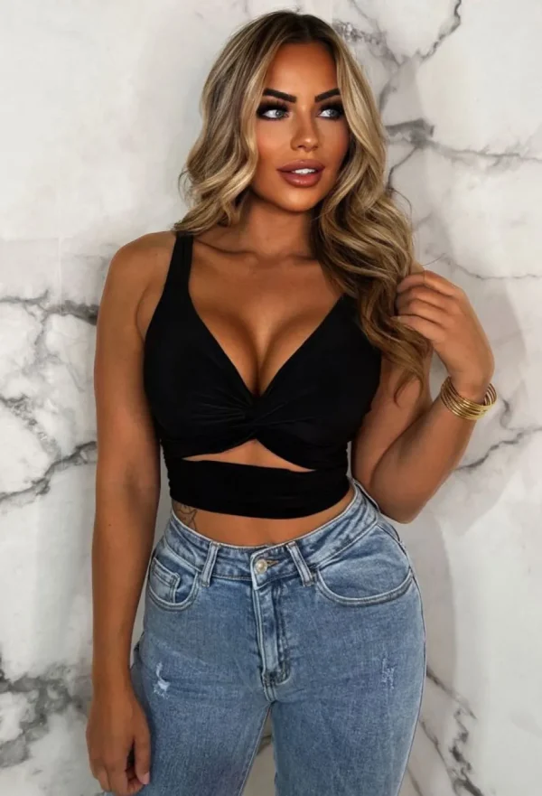 Women STYLEWISE Tops<Favourite Feeling Black Cut Out Crop Top