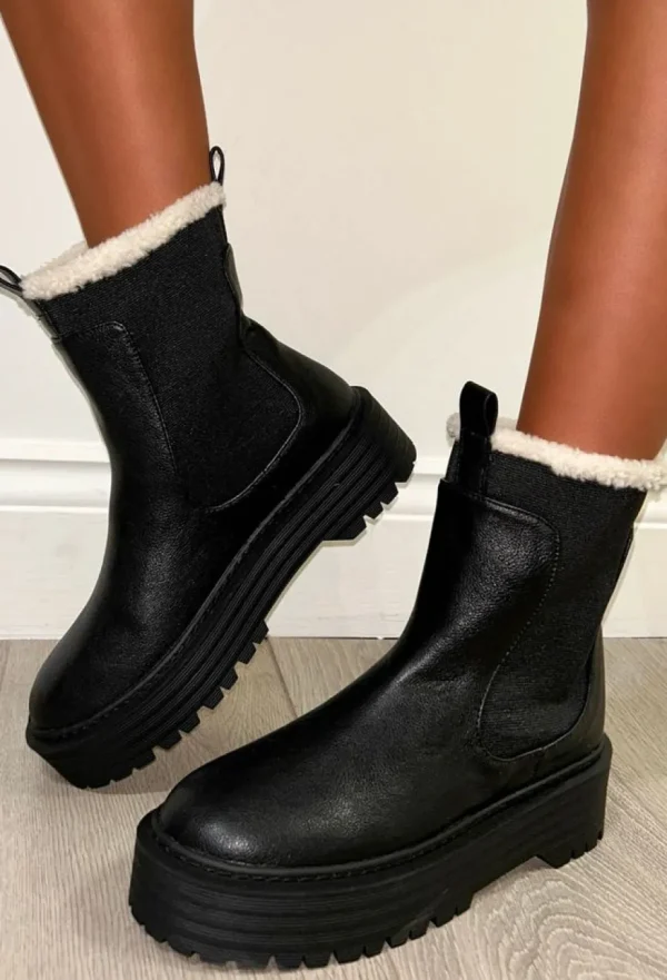 Women NO DOUBT Boots<I'M Your Girl Black Fleece Lined Chelsea Boots